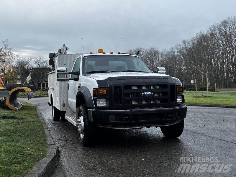 Ford F-550 시립/다목적 차량