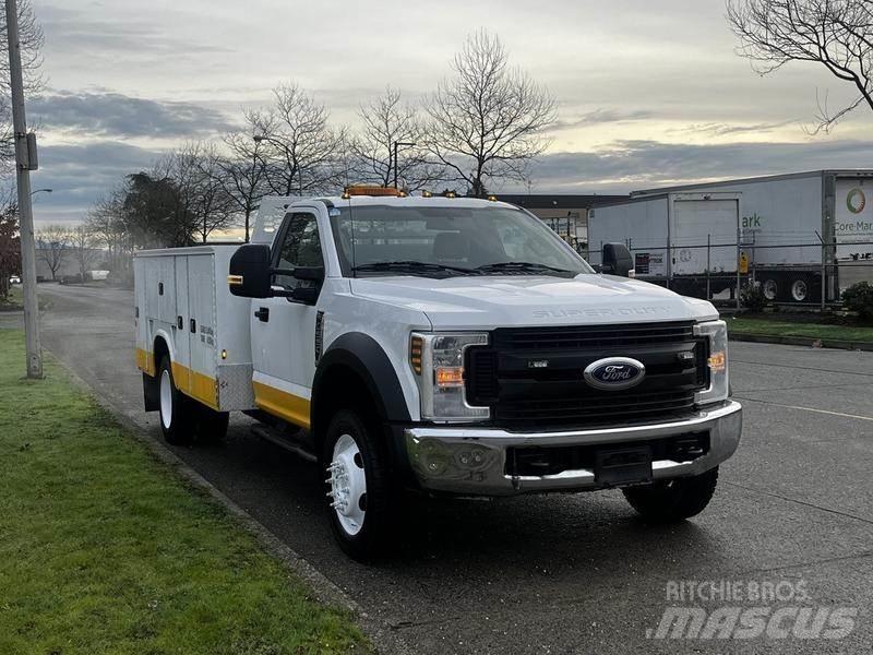 Ford F-550 시립/다목적 차량
