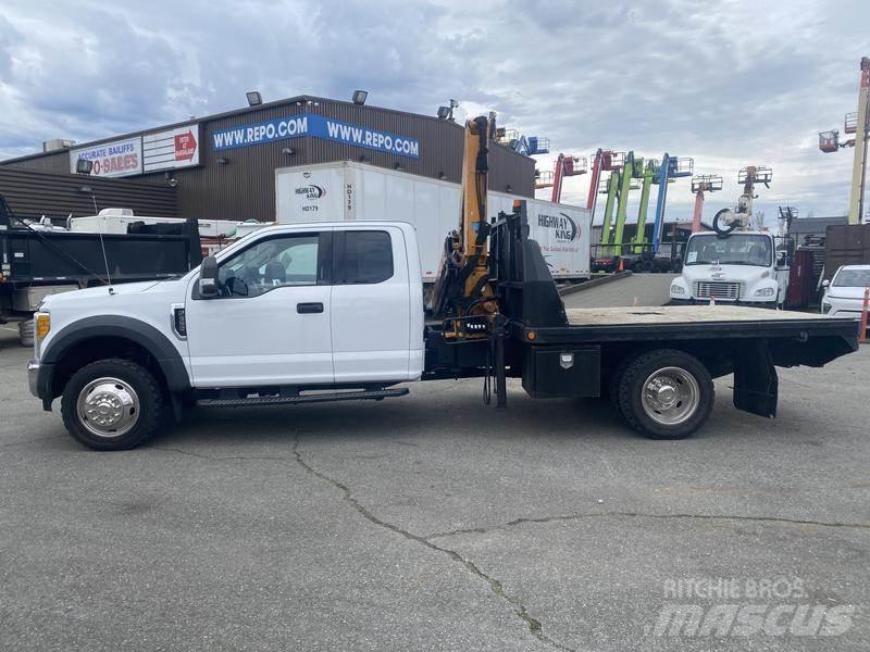 Ford F-550 크레인 트럭