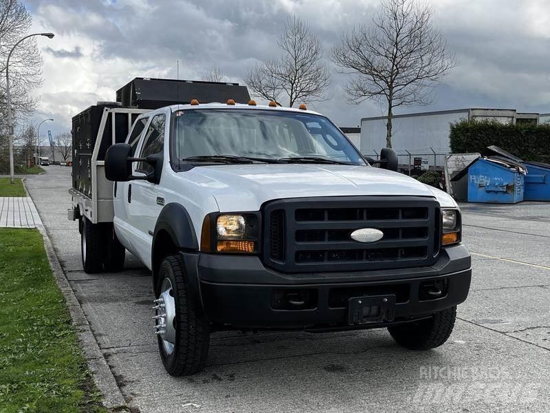 Ford F-550 시립/다목적 차량