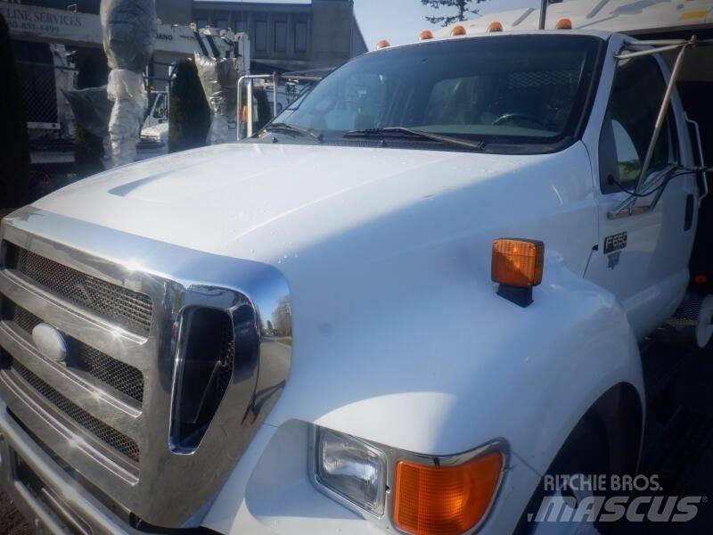 Ford F-650 콤비/진공 트럭