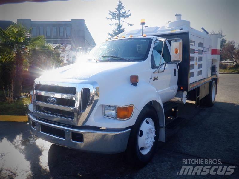 Ford F-650 콤비/진공 트럭