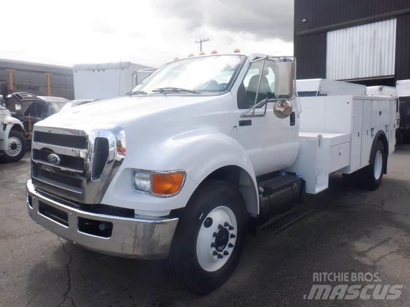 Ford F-750 시립/다목적 차량