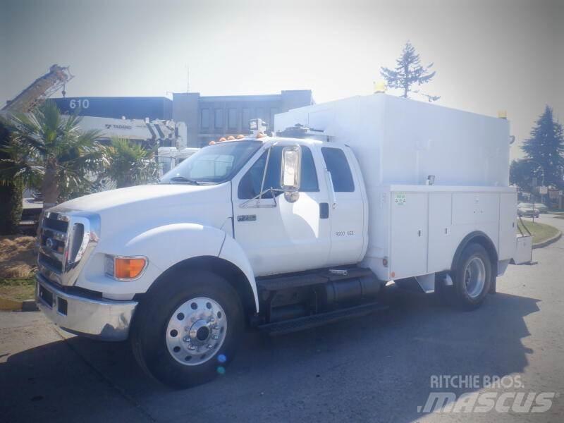 Ford F-750 시립/다목적 차량