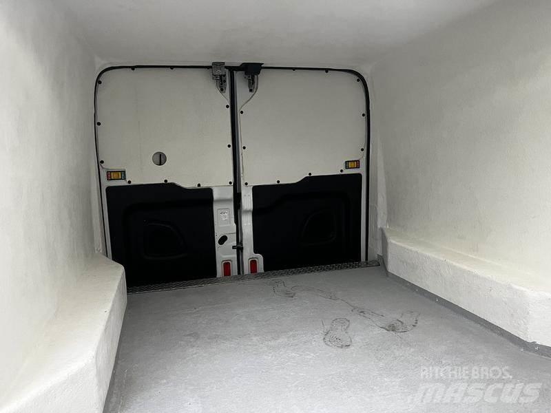 Ford Transit 패널 화물차