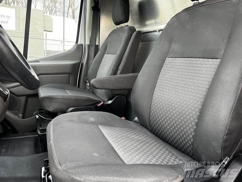 Ford Transit 패널 화물차