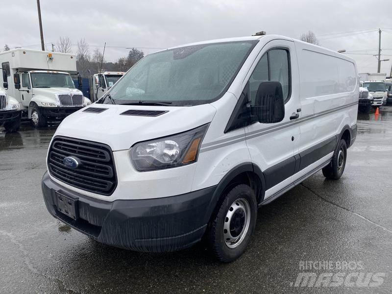 Ford Transit 패널 화물차