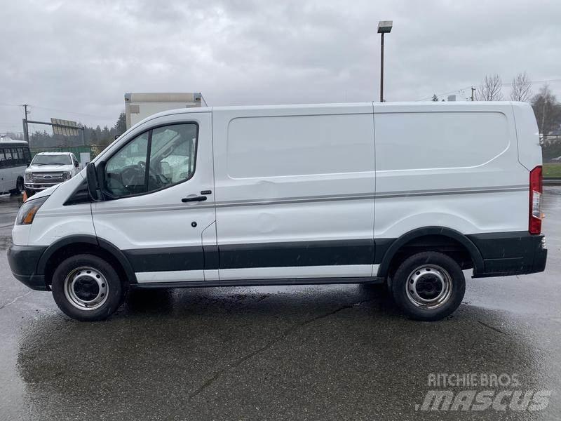 Ford Transit 패널 화물차
