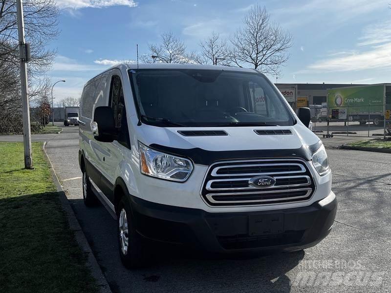 Ford Transit 패널 화물차