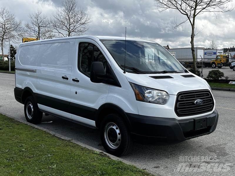 Ford Transit 패널 화물차