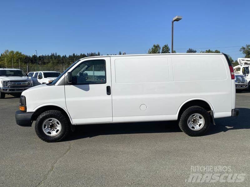 GMC Savana 패널 화물차