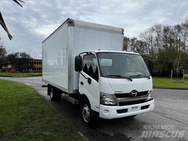 Hino 195 패널 화물차