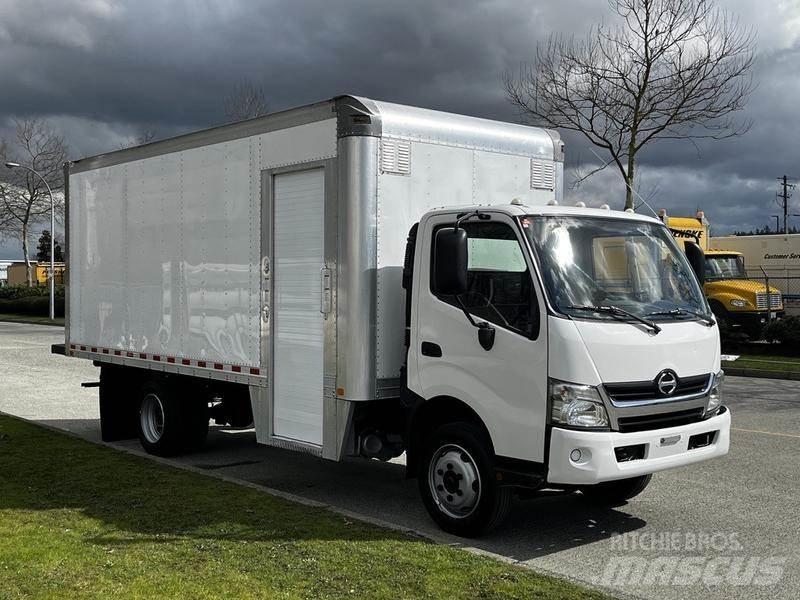 Hino 195 패널 화물차