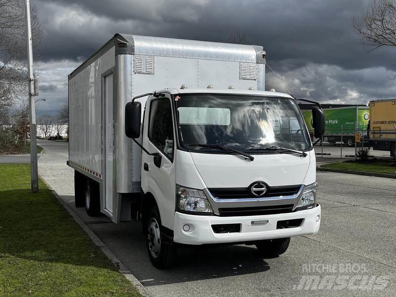 Hino 195 패널 화물차