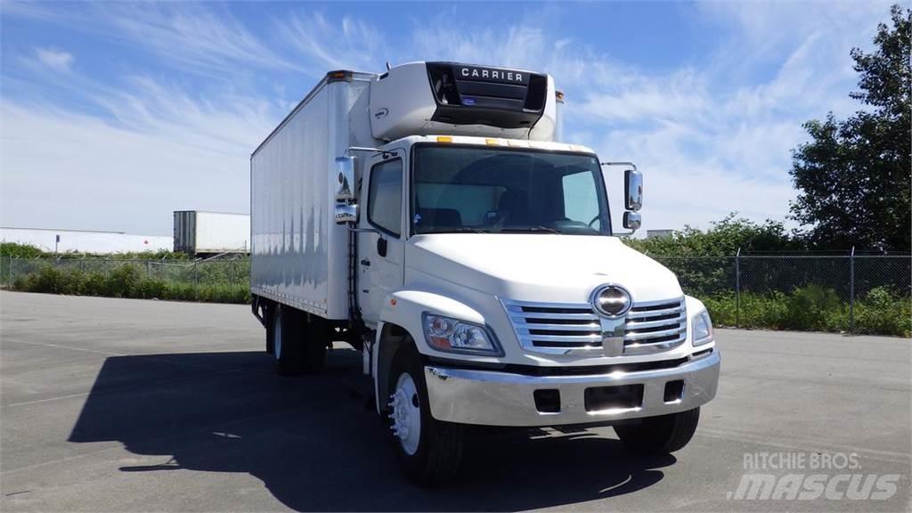 Hino 268 패널 화물차