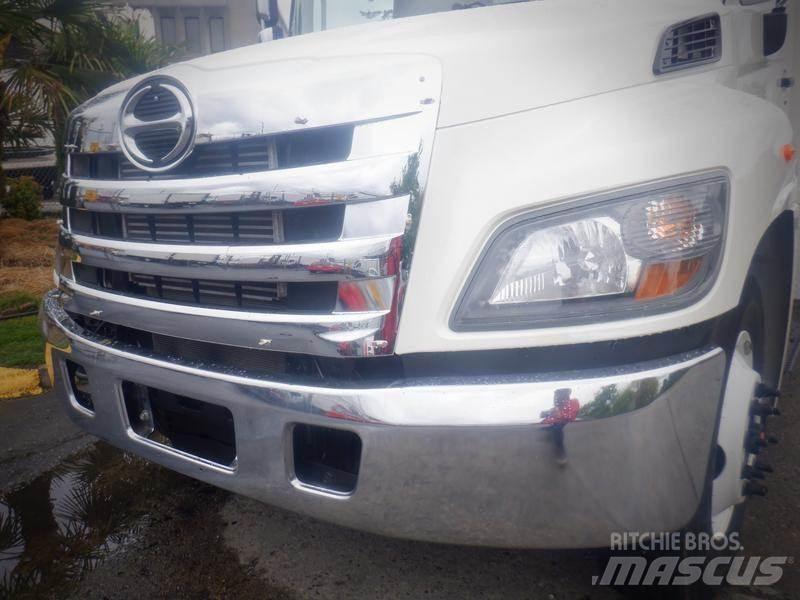 Hino 308 시립/다목적 차량