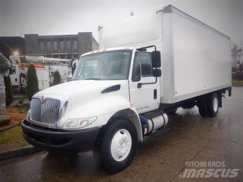 International 4300 패널 화물차