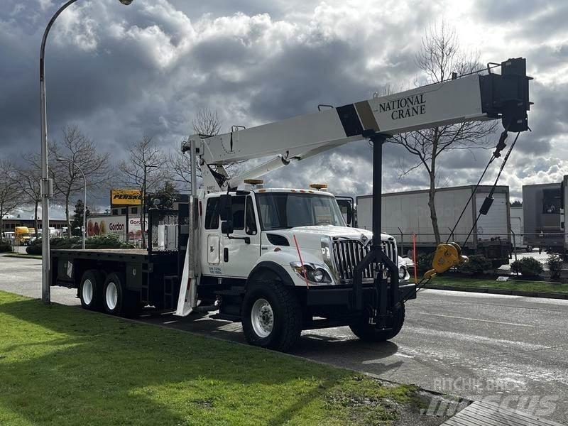 International 7500 크레인 트럭