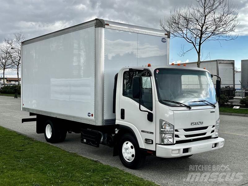 Isuzu NPR 패널 화물차