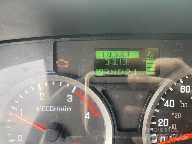 Isuzu NQR 패널 화물차