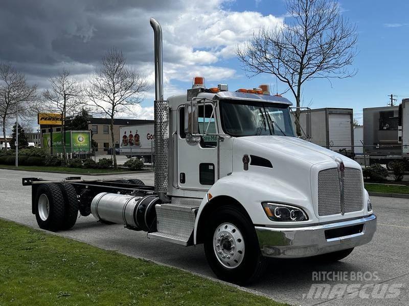 Kenworth T370 새시 운전실 트럭