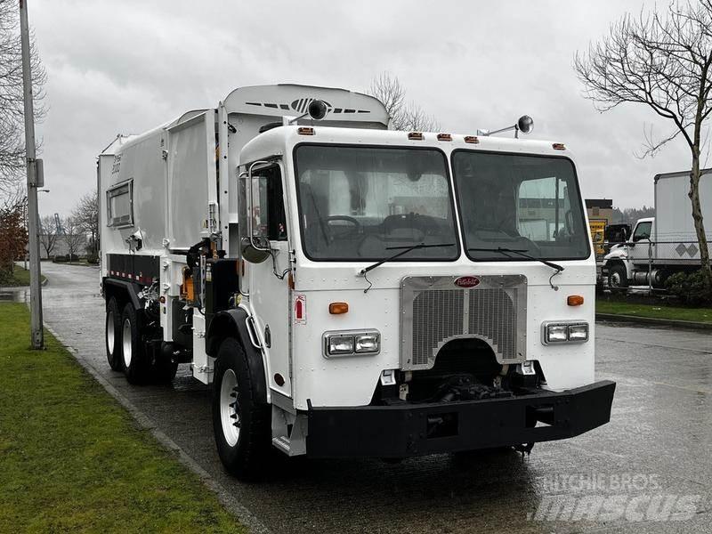 Peterbilt 320 폐기물 수거 트럭