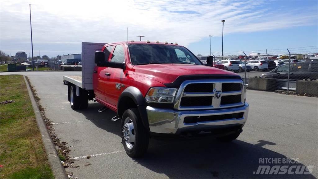 RAM 5500 플랫베드/드롭사이드 트럭