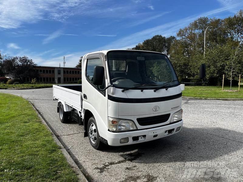 Toyota Toyoace 플랫베드/드롭사이드 트럭