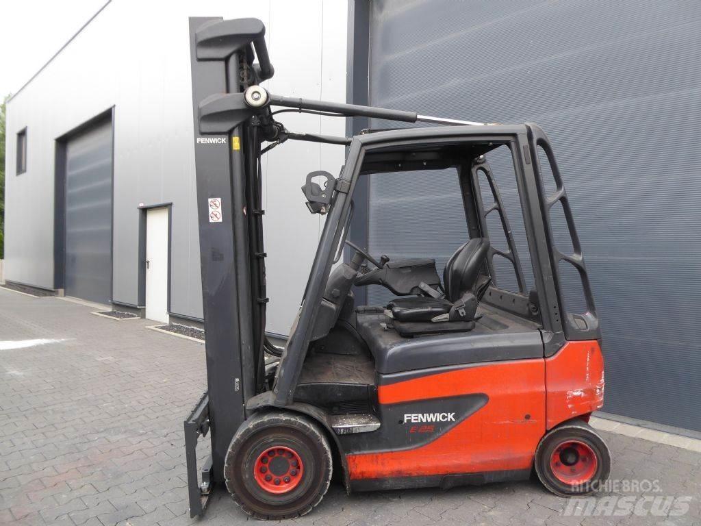 Linde E25-01 전동 지게차
