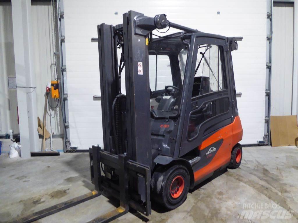 Linde E30-01 전동 지게차