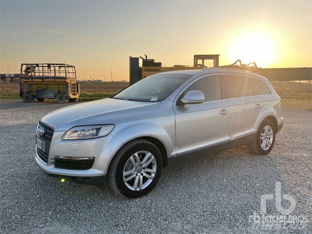 Audi Q7 자동차
