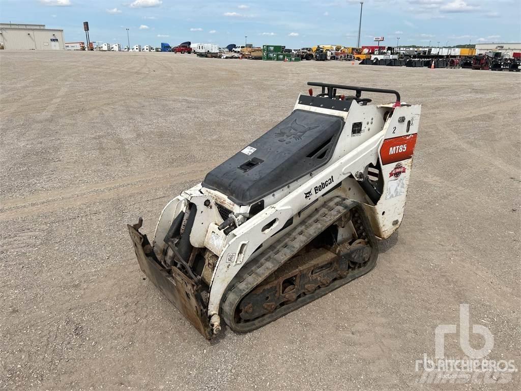 Bobcat MT85  스키드로더