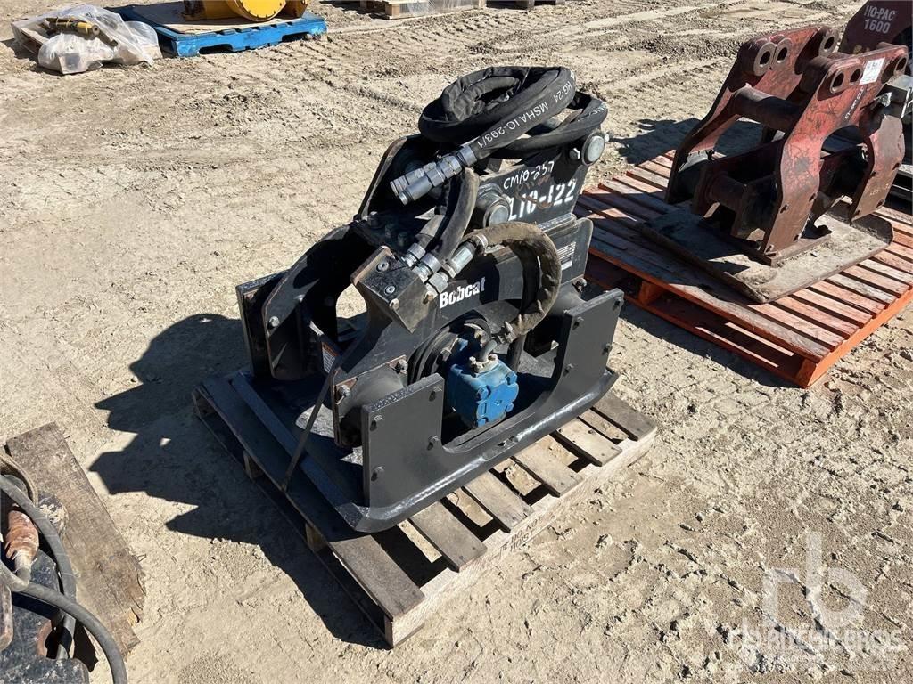 Bobcat PCF64 진동롤러