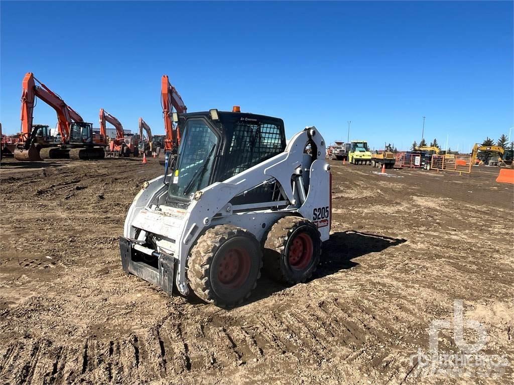 Bobcat S205  스키드로더