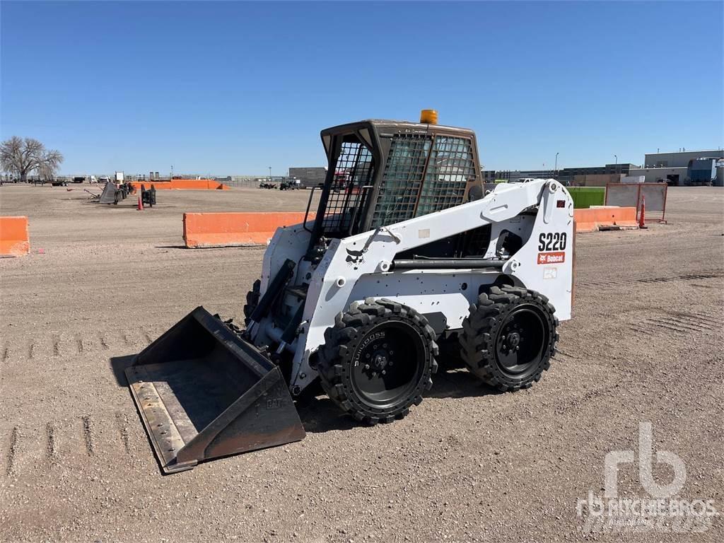 Bobcat S220  스키드로더