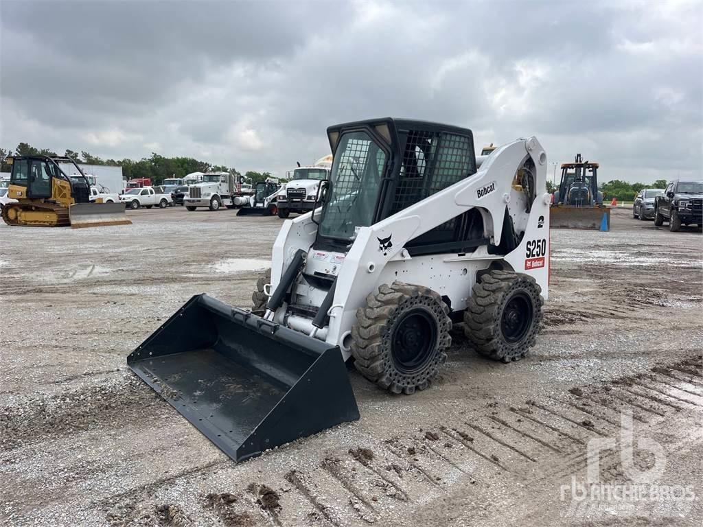 Bobcat S250  스키드로더