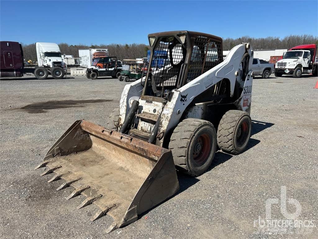 Bobcat S300  스키드로더