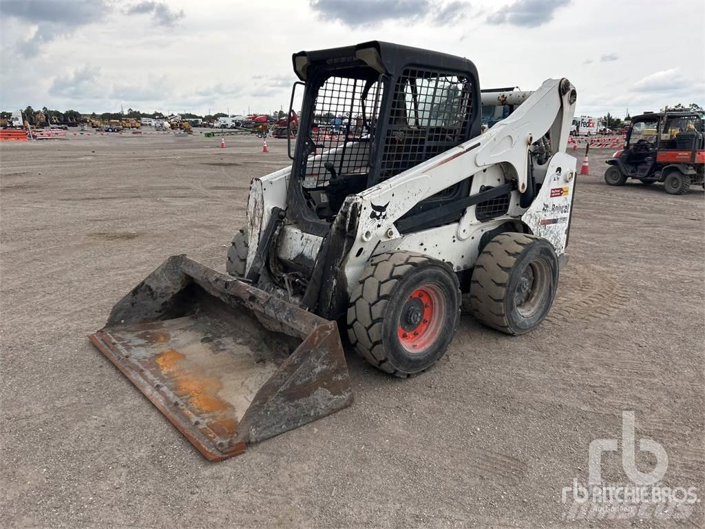Bobcat S750  스키드로더