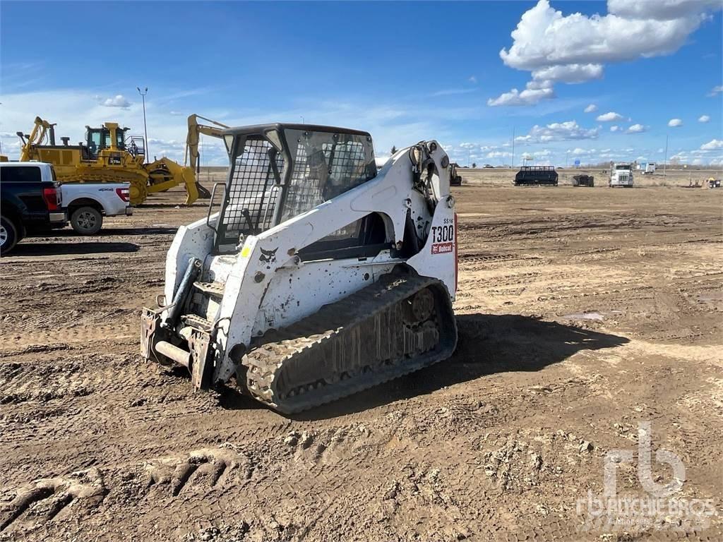 Bobcat T300  스키드로더