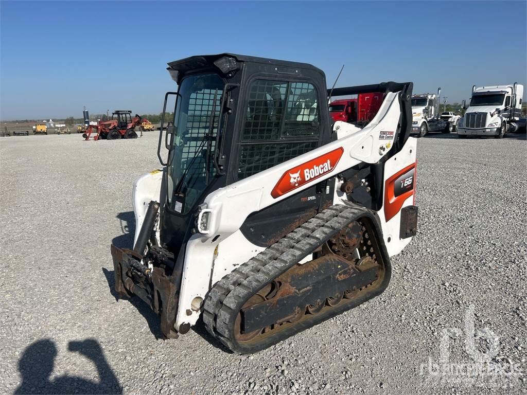 Bobcat T66  스키드로더