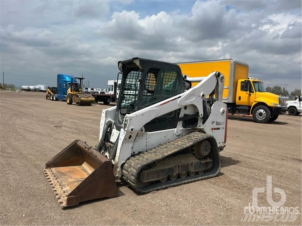 Bobcat T770  스키드로더