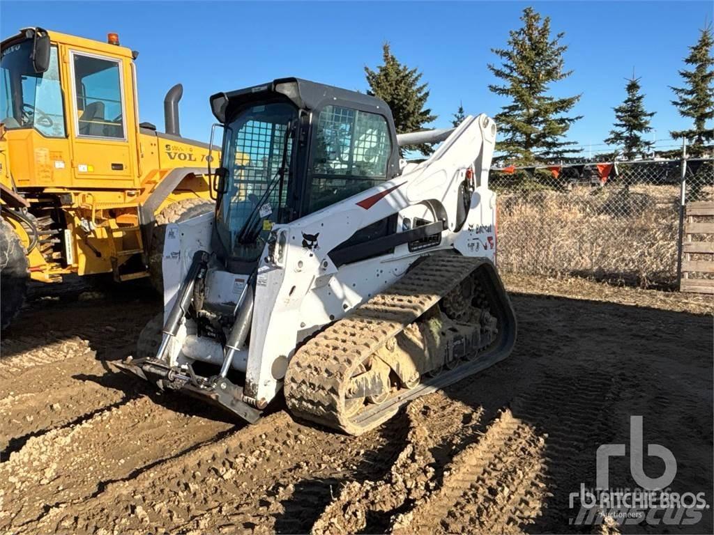 Bobcat T870  스키드로더