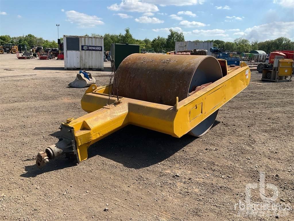 Bomag Towable 토양 다짐기