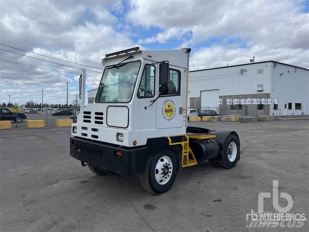 Capacity TJ7000 트랙터 유닛