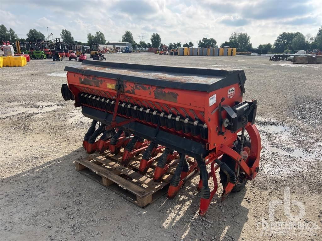 Carraro 2500 파종기