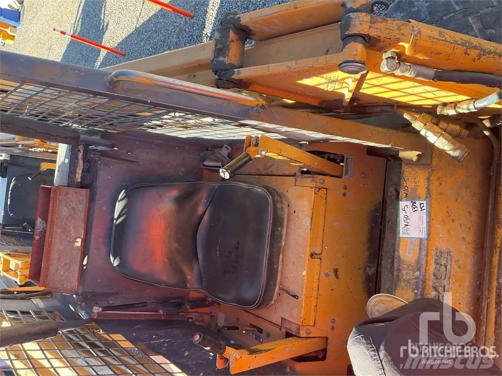 CASE 1845C  스키드로더