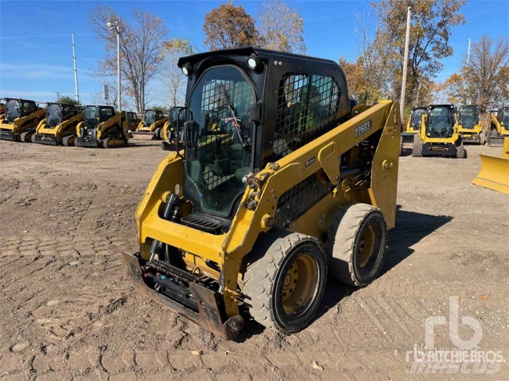 CAT 226D3  스키드로더