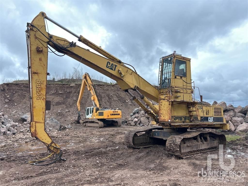 CAT 235C 폐기물/산업 처리기