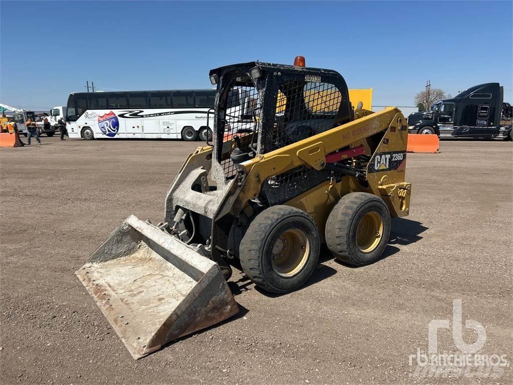 CAT 236D  스키드로더