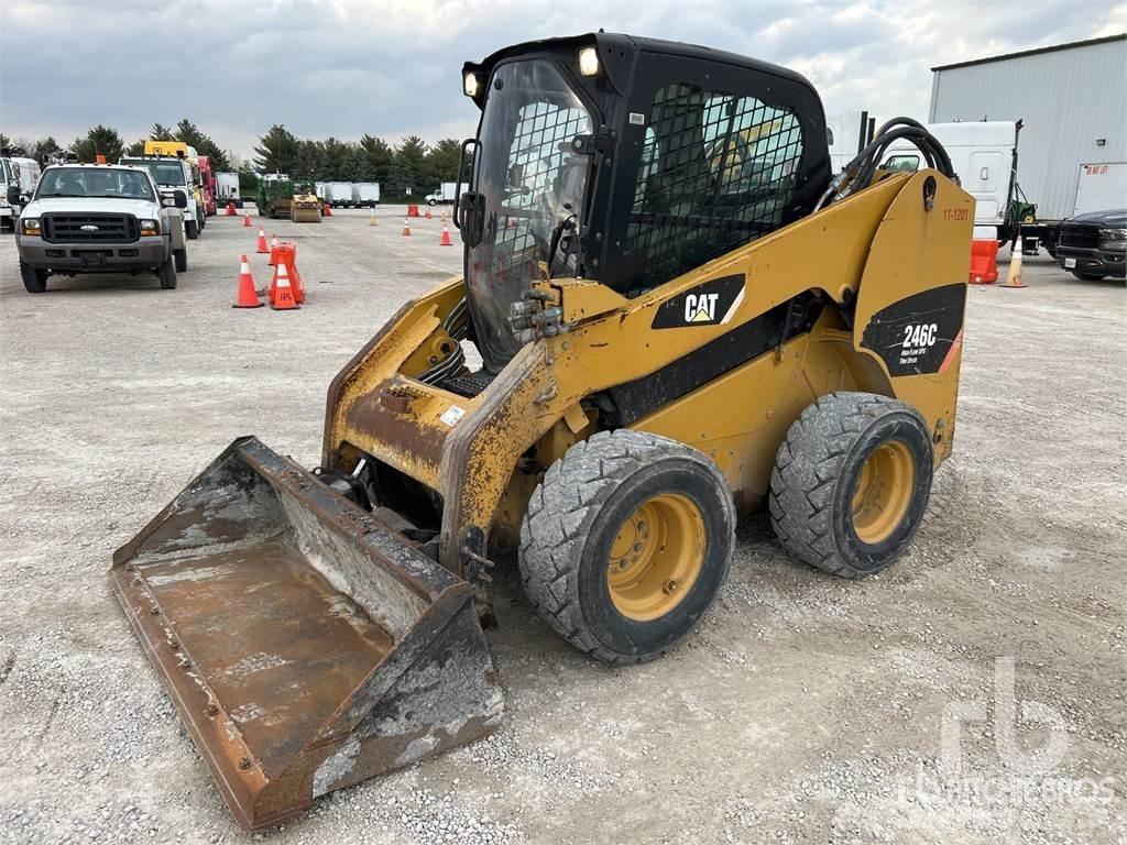 CAT 246C  스키드로더